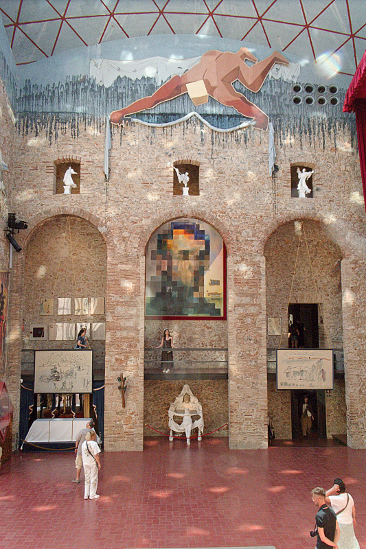 Theatre - Museum Dalí